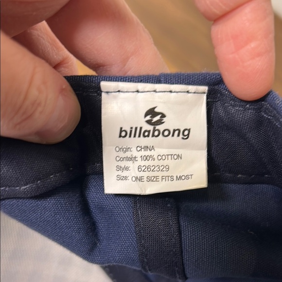 Billabong Australia Blue and White checkered snap back Hat Classic Style - Picture 7 of 11